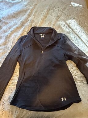 Under Armour Women's Black Half-Zip Athletic Pullover